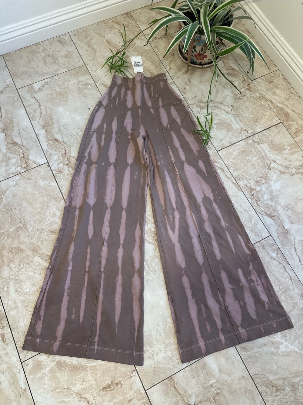 High-Rise Wide-Leg Tie-Dye Pants in Taupe & Mauve